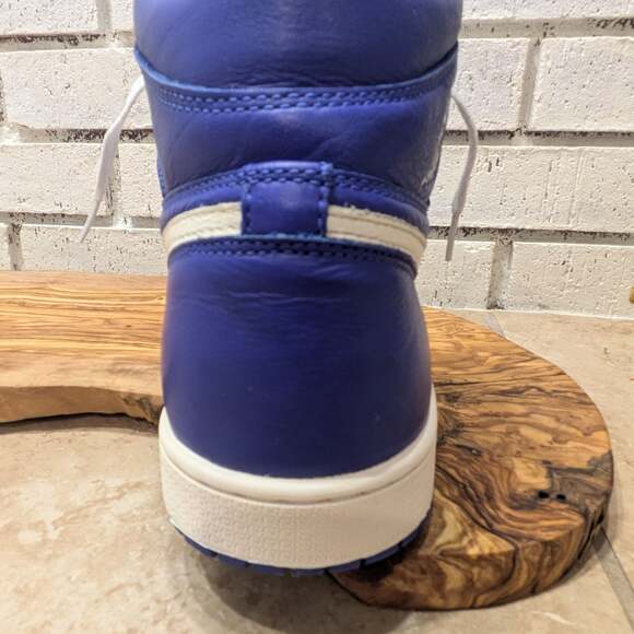 Nike Air Jordan 1 Retro High “Hyper Royal” 555088-401 Men's Size 10.5 *PREOWNED* - Picture 4 of 16